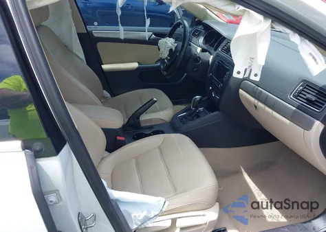 2015 Volkswagen Jetta 1.8T Se из США, поврежденный, VIN 3VWD17AJ6FM417155